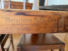 Cargar imagen en el visor de la galería, Comedor Redondo 6 Personas. Vitrina, Bufetero, Escritorio y Silla Antiguo (CF2308221)