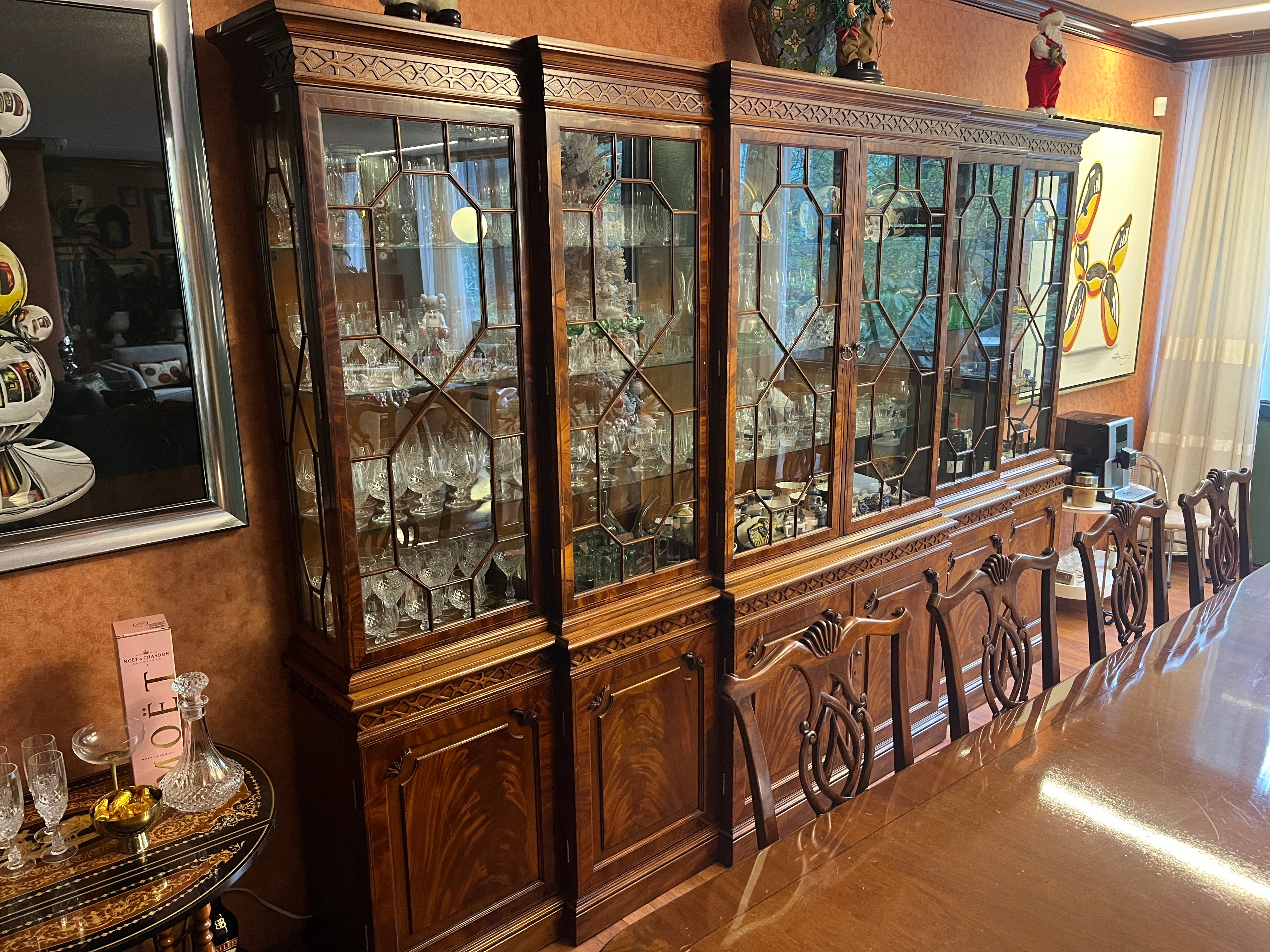 Comedor 10 Sillas con Vitrina