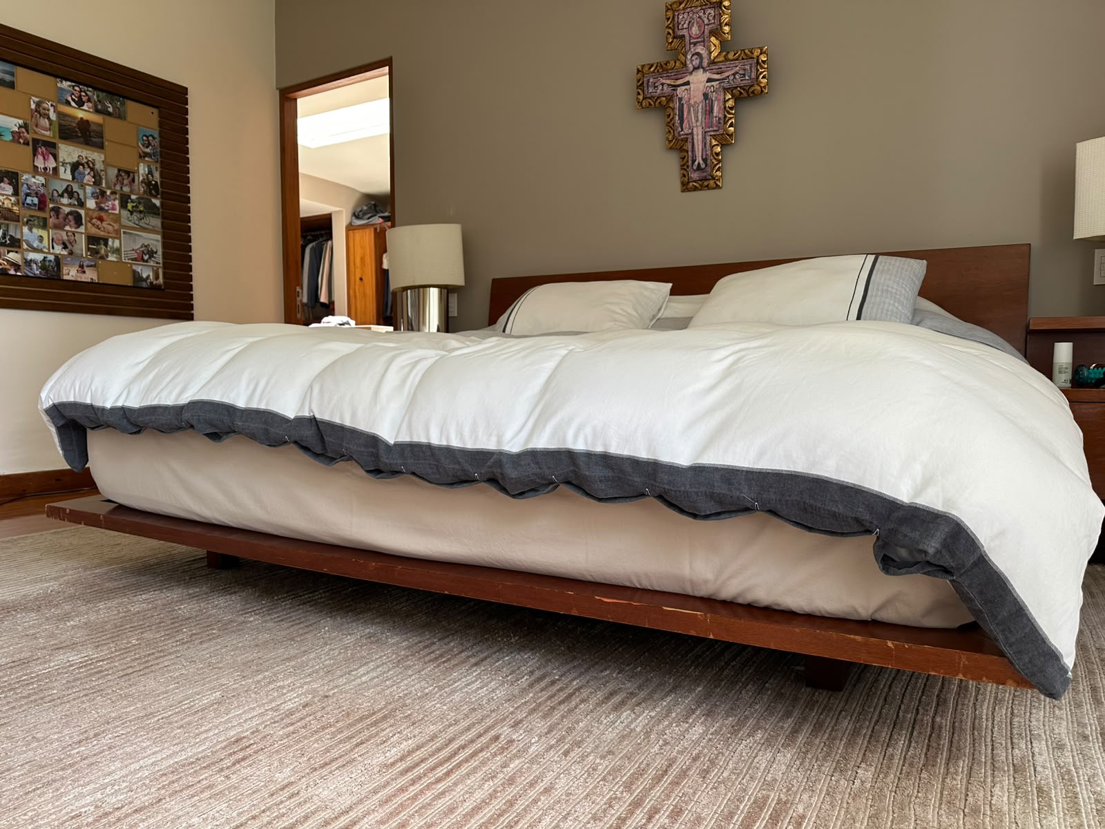 Cama KS con Cabecera y 2 Burós Integrados