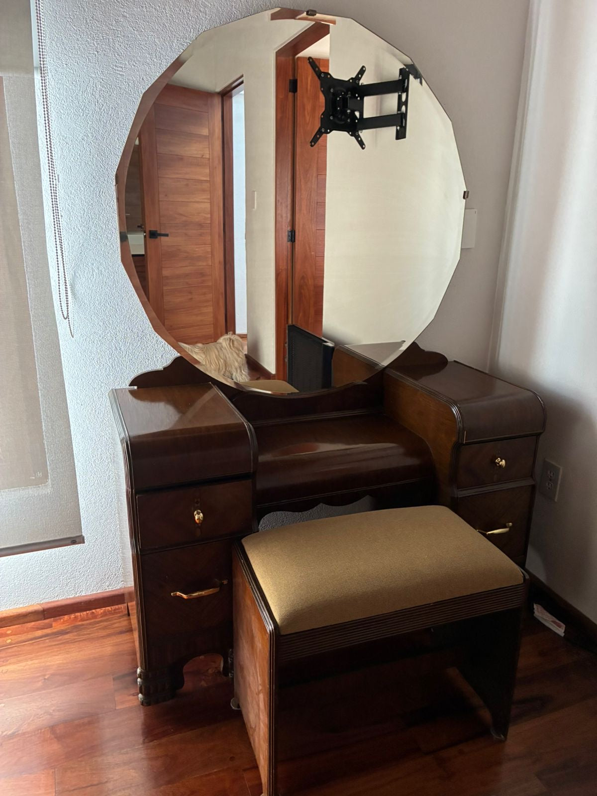 Ropero y Tocador con Taburete Art Deco Original