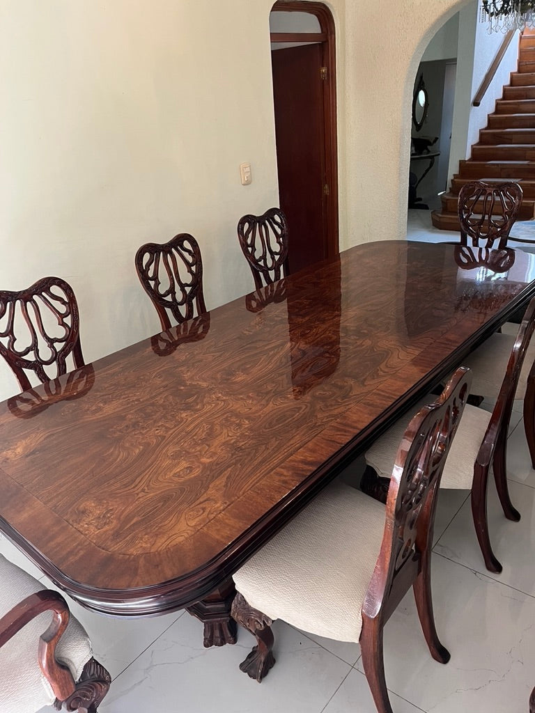 Comedor Tipo Chipendale para 8 personas