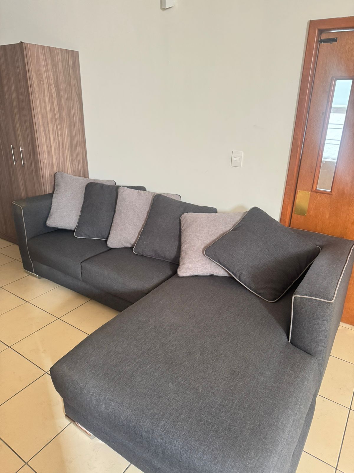 Sillón en L Gris Obscuro