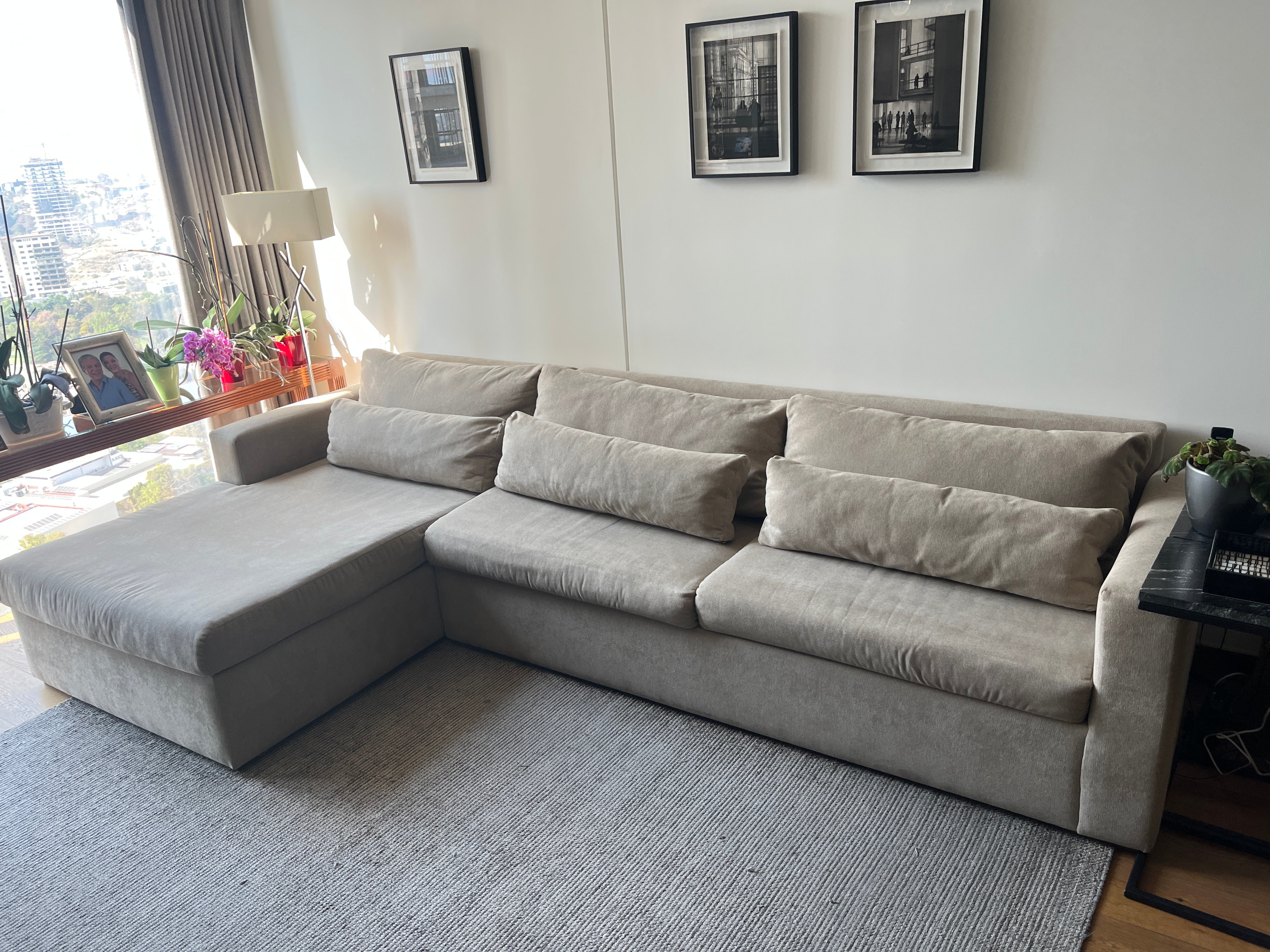 Sala en L Modular con Tela Protectora