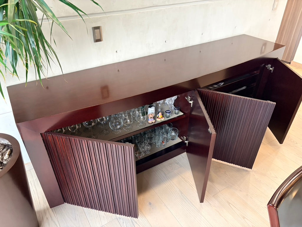 Comedor para 10 Personas con Trinchador
