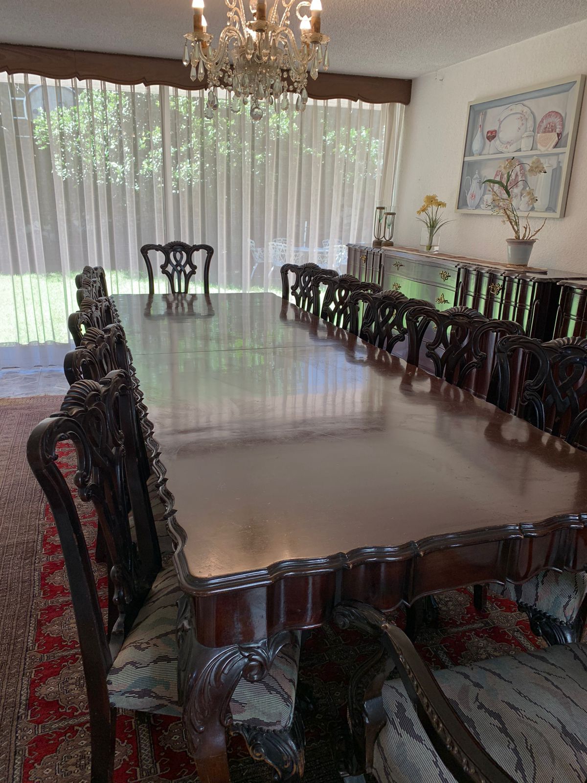 Comedor de Caoba Circa 1940 con 2 Trinchadores y Vitrina