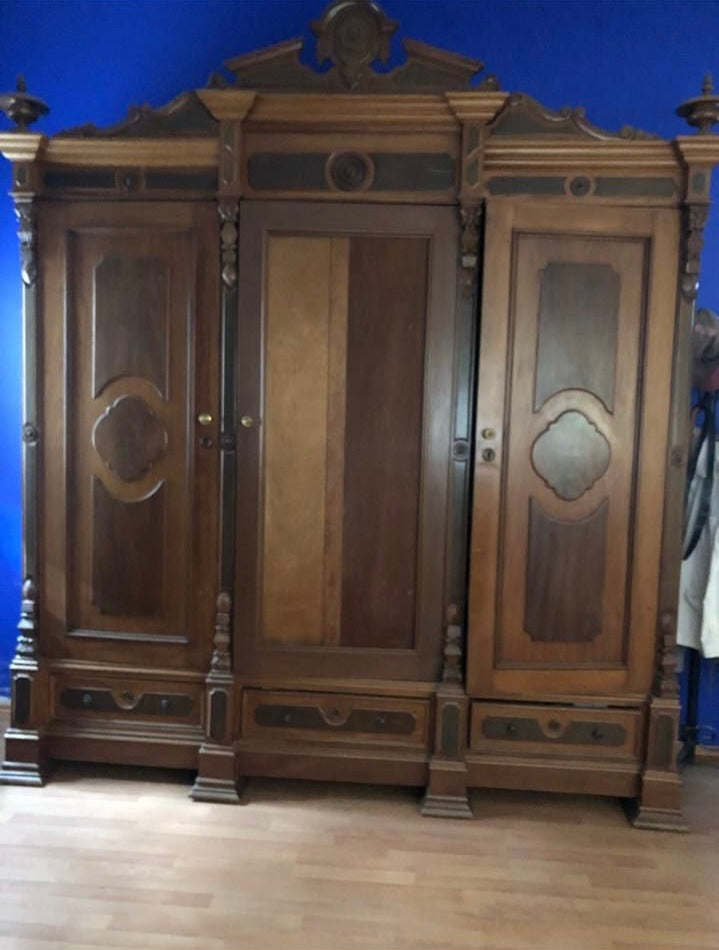 Ropero Antiguo de 3 Puertas