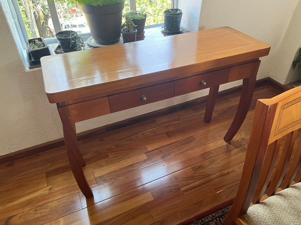 Comedor con 8 Sillas. Trastero y Mesa Auxiliar