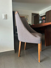 Cargar imagen en el visor de la galería, Comedor con 5 Sillas y Banca
