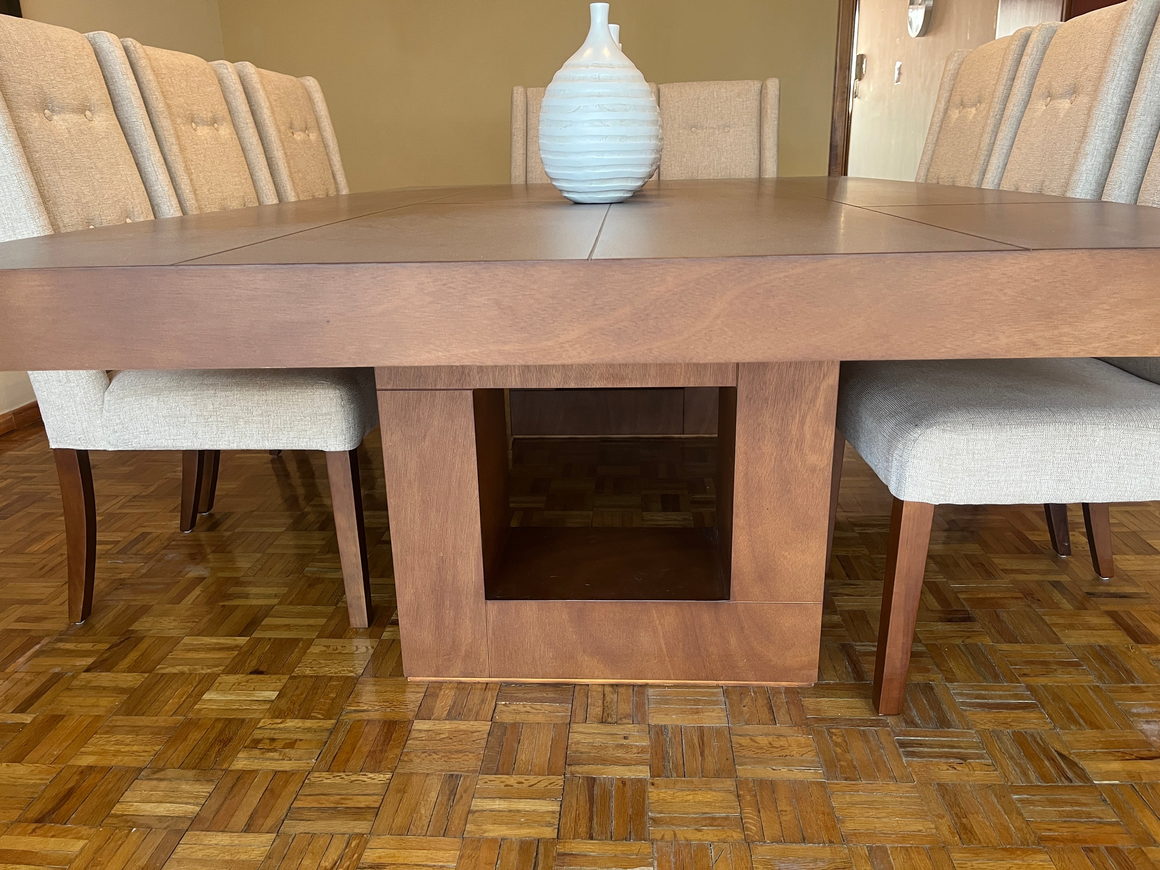 Comedor con 10 Sillas Casa de las Lomas