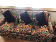 Cargar imagen en el visor de la galería, Sillón Floreado
